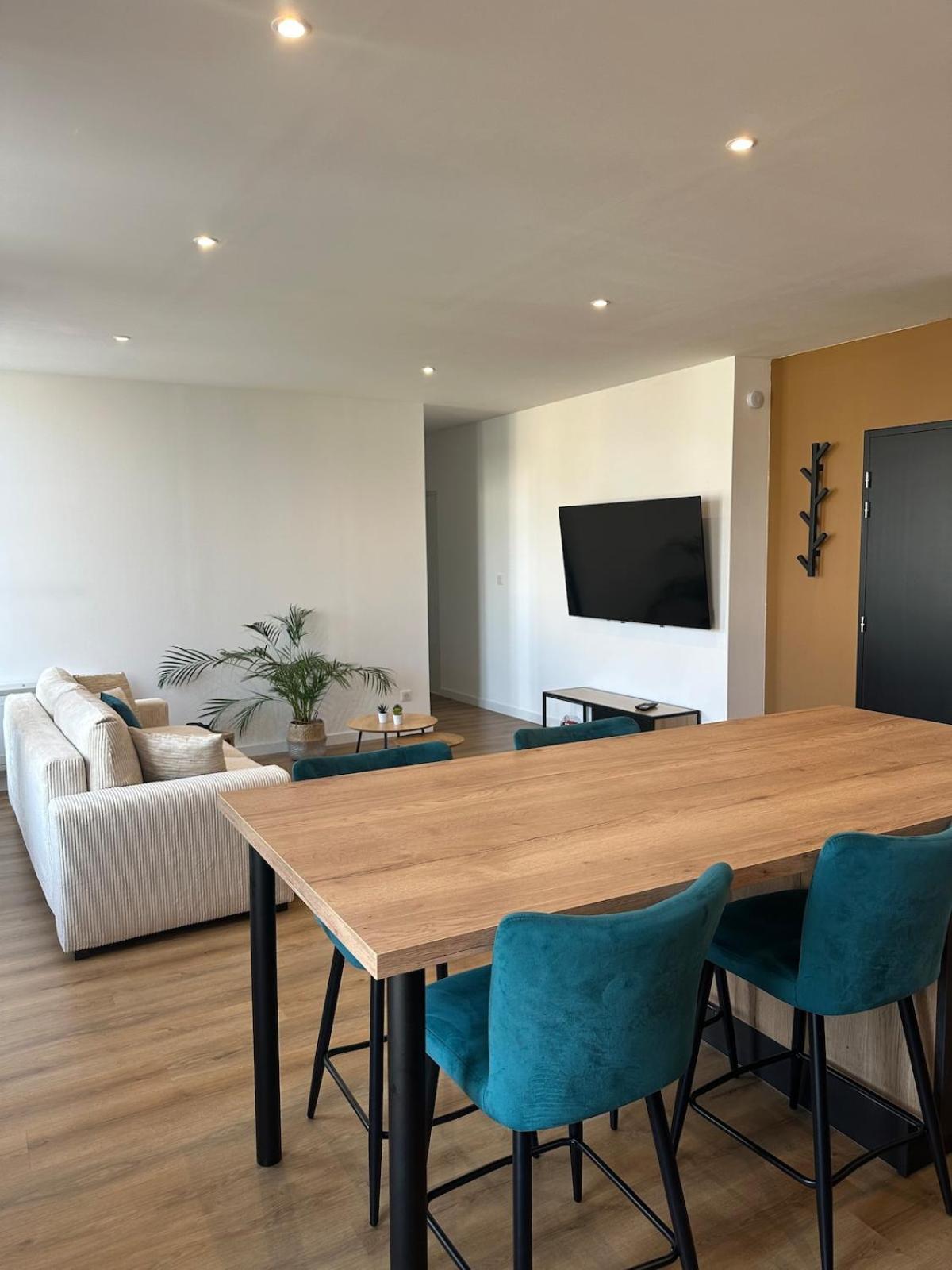 Appartement De La Gare Remiremont Eksteriør bilde